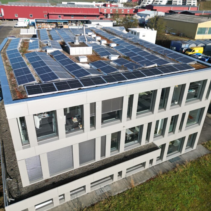 Photovoltaikanlage Nachhaltigkeit Bodenbelags Center Huber1